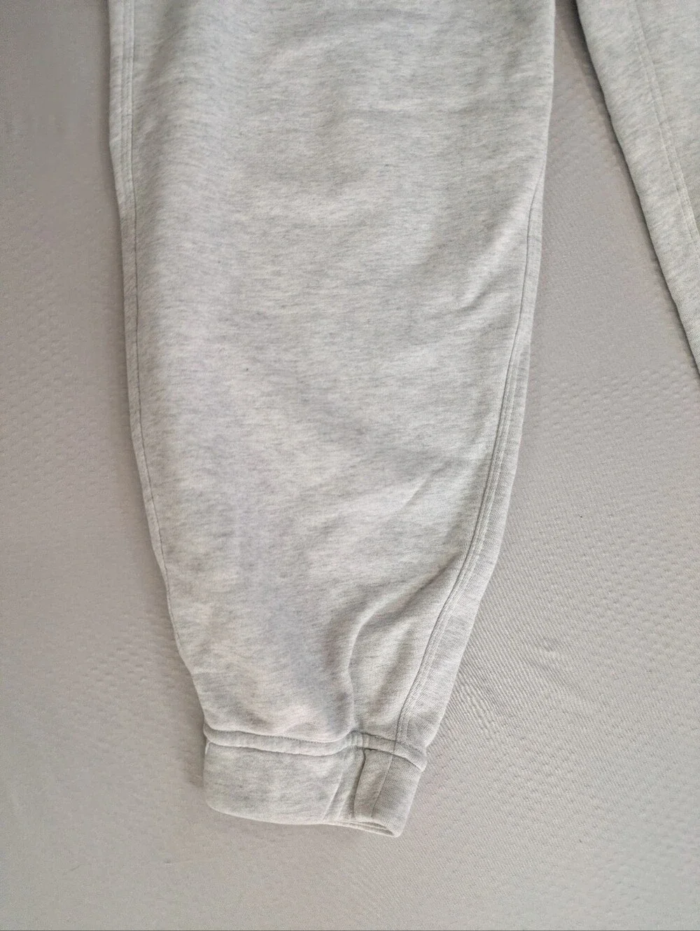 Lululemon 6 HIGH-Rise Relaxed Fit Jogger Pants Heathered Core Ultra Light Gray